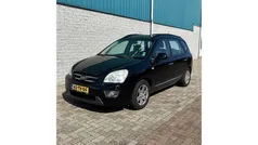 Zwart Gebruikt 2007 Kia Carens MPV | € 2.600 (Goede deal)