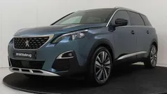 Groen, metallic lak Gebruikt 2019 Peugeot 5008 GT-line MPV | € 20.925 (Eerlijke prijs)