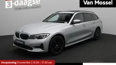 Grijs Gebruikt 2021 BMW 318 Executive Stationwagen | € 27.900 (Eerlijke prijs)