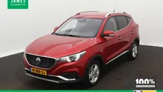 Rood Gebruikt 2021 MG ZS Comfort Sedan | € 15.840 (Eerlijke prijs)