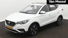 Gebruikt 2020 MG ZS Luxury Sedan | € 15.995 (Eerlijke prijs)