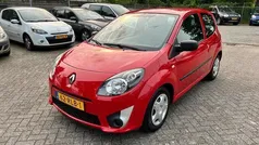 Rood Gebruikt 2011 Renault Twingo Authentique Hatchback | € 3.950 (Eerlijke prijs)