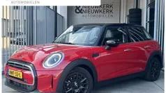 Gebruikt 2023 Mini Cooper Essential Hatchback | € 25.999 (Eerlijke prijs)