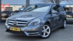 Grijs, metallic lak Gebruikt 2012 Mercedes B180 Ambition MPV | € 5.940 (Eerlijke prijs)