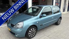 Gebruikt 2005 Renault Clio II Authentique Hatchback | € 1.599 (Eerlijke prijs)