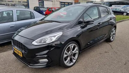Zwart Gebruikt 2018 Ford Fiesta ST-Line Hatchback | € 8.750 (Goede deal)