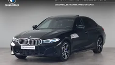 Zwart Gebruikt 2024 BMW 330e Comfort Edition Sedan | € 54.950 (Eerlijke prijs)
