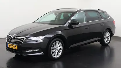 Gebruikt 2022 Skoda Superb Business Line Stationwagen | € 26.740 (Eerlijke prijs)