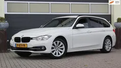 Wit (metallic) Gebruikt 2017 BMW 320 Executive Stationwagen | € 17.700 (Super prijs)