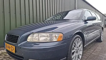 Gebruikt 2005 Volvo V70 Momentum Stationwagen | € 5.499 (Eerlijke prijs)