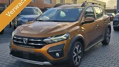 Oranje Gebruikt 2021 Dacia Sandero Extreme Hatchback | € 15.990 (Eerlijke prijs)