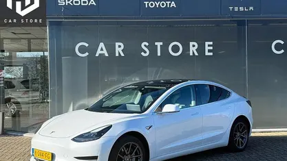 Occasion 2020 Tesla Model 3 Standard Range Sedan | € 18.745 (Eerlijke prijs)