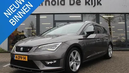 Grijs Occasion 2015 Seat Leon ST FR Stationwagen | € 11.950 (Eerlijke prijs)