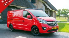 Rood Gebruikt 2016 Opel Vivaro Sport Van | € 11.231 (Eerlijke prijs)