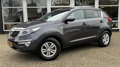 Grijs, metallic lak Gebruikt 2014 Kia Sportage SUV | € 11.975 (Eerlijke prijs)