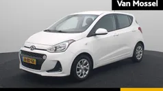 Wit Gebruikt 2020 Hyundai i10 Comfort Hatchback | € 11.740 (Eerlijke prijs)