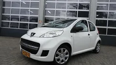 Wit Gebruikt 2012 Peugeot 107 Hatchback | € 2.950 (Eerlijke prijs)