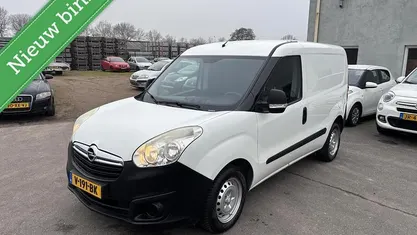 Occasion 2016 Opel Combo Selection Sedan | € 2.950 (Super prijs)