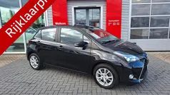 Gebruikt 2016 Toyota Yaris Hybrid Hatchback | € 14.400 (Eerlijke prijs)