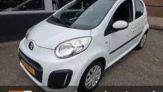 Wit, metallic lak Gebruikt 2013 Citroën C1 Hatchback | € 3.940 (Eerlijke prijs)