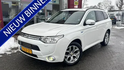 Gebruikt 2013 Mitsubishi Outlander P-HEV Instyle SUV | € 8.250 (Eerlijke prijs)