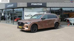 Bruin Nieuw 2025 Mazda CX-80 Homura-Line SUV | € 67.640 (Goede deal)