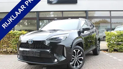 Occasion 2024 Toyota Yaris Cross Plus SUV | € 30.950 (Eerlijke prijs)
