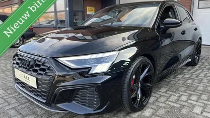 Occasion Audi S3 Sportback S-Line 310 PK (228 kW) 2021 Zwart Hatchback