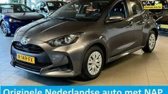 Grijs Gebruikt 2022 Toyota Yaris Active Hatchback | € 19.850 (Eerlijke prijs)