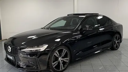 Occasion 2020 Volvo S60 R-Design Sedan | € 30.445 (Eerlijke prijs)
