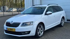 Gebruikt 2013 Skoda Octavia Elegance Stationwagen | € 5.245 (Super prijs)