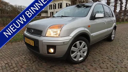 Grijs (metallic) Gebruikt 2008 Ford Fusion Futura MPV | € 3.495 (Eerlijke prijs)