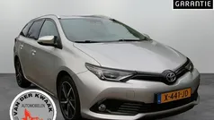 Gebruikt 2019 Toyota Auris Hatchback | € 15.950 (Eerlijke prijs)