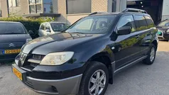 Zwart Gebruikt 2005 Mitsubishi Outlander Invite+ SUV | € 1.550 (Eerlijke prijs)