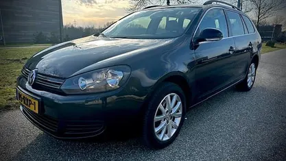 Zwart Occasion 2011 VW Golf Comfortline Stationwagen | € 3.745 (Eerlijke prijs)