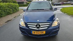 Blauw Gebruikt 2011 Mercedes B180 Business MPV | € 7.499 (Eerlijke prijs)