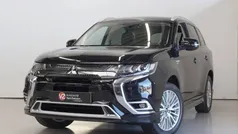 Gebruikt 2020 Mitsubishi Outlander Intense SUV | € 24.450 (Eerlijke prijs)