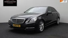 Zwart Gebruikt 2011 Mercedes E200 Avantgarde Sedan | € 11.750 (Goede deal)