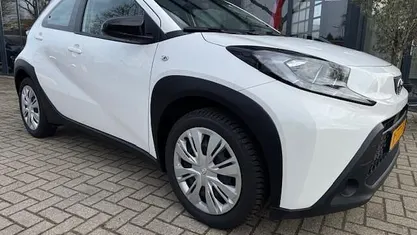 Occasion 2023 Toyota Aygo X Play SUV | € 13.950 (Super prijs)