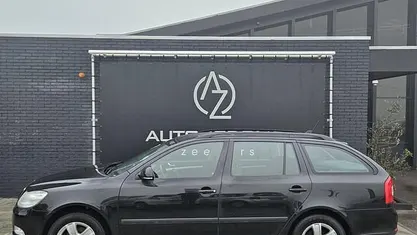 Zwart Occasion 2011 Skoda Octavia Business Line Stationwagen | € 3.450 (Eerlijke prijs)