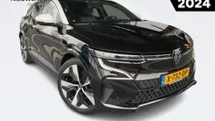 Gebruikt 2023 Renault Megane E-Tech Techno Hatchback | € 27.445 (Eerlijke prijs)