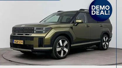 Occasion 2025 Hyundai Santa Fe Premium SUV | € 54.900 (Eerlijke prijs)