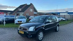 Gebruikt 2003 Ford Fusion MPV | € 1.175 (Eerlijke prijs)
