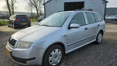 Grijs Gebruikt 2002 Skoda Fabia Comfort Stationwagen | € 699 (Eerlijke prijs)
