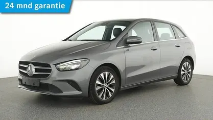 Berggrijs metaalkleur metallic Occasion 2021 Mercedes B250 MPV | € 28.945 (Eerlijke prijs)