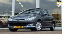 Grijs Gebruikt 2006 Peugeot 206 Hatchback | € 1.344 (Eerlijke prijs)