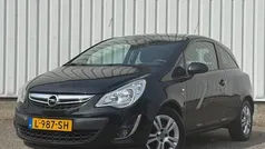 Zwart Gebruikt 2012 Opel Corsa Hatchback | € 4.249 (Eerlijke prijs)