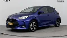 Blauw Gebruikt 2024 Toyota Yaris Hybrid Edition Hatchback | € 26.945 (Eerlijke prijs)