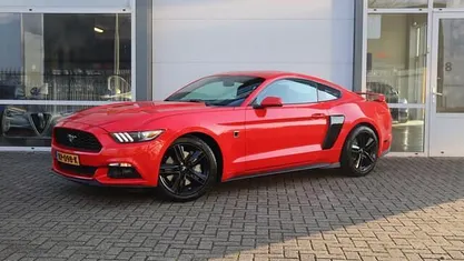 Occasion Ford Mustang Fastback 317 PK (233 kW) 2015 Rood Coupé