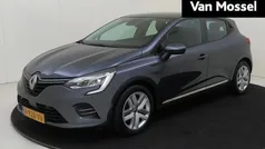 Gebruikt 2020 Renault Clio V Zen Hatchback | € 12.440 (Eerlijke prijs)